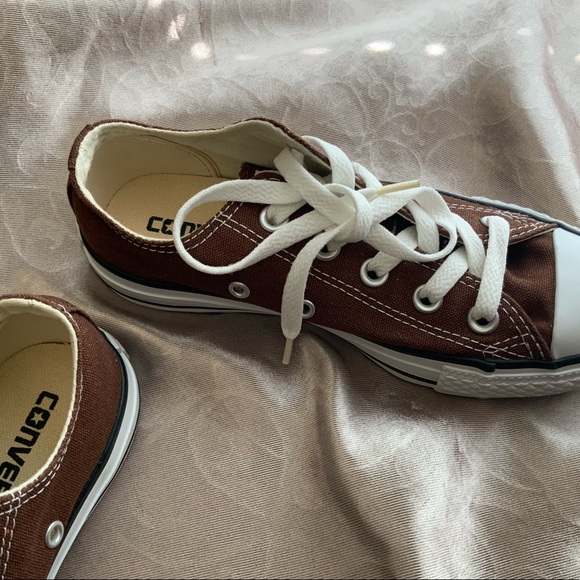 Brown Converse Size 3 Shoes - Picture 10 of 17
